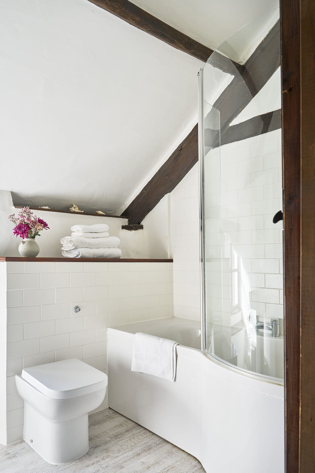 Jasmine Cottage bathroom