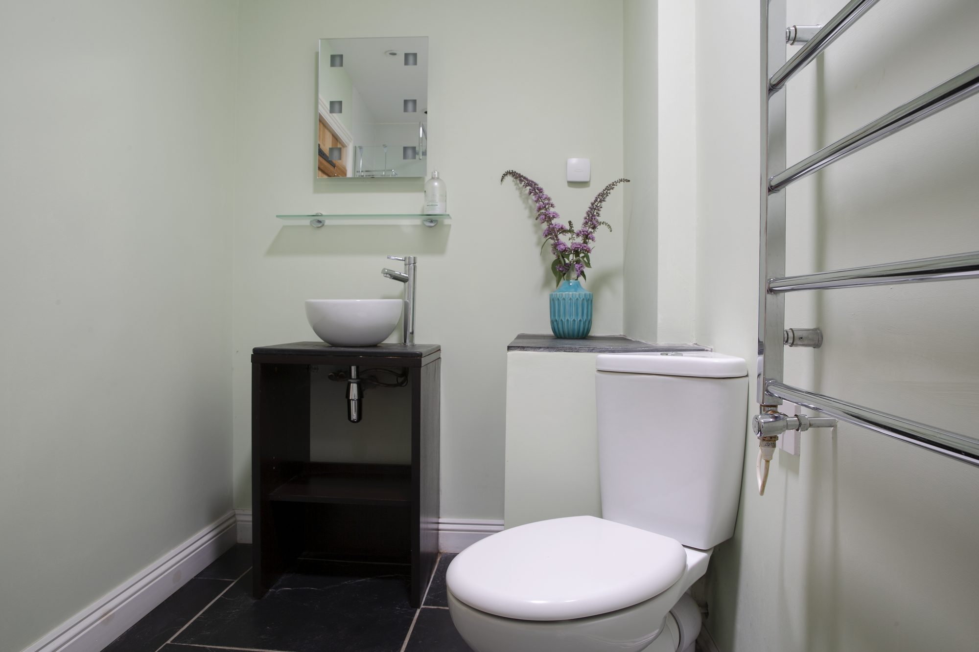 Second bathroom at The Stables