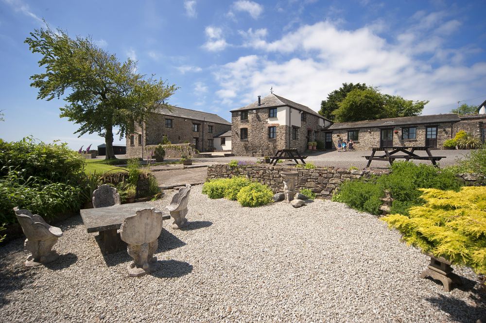 Holiday cottage inventory at Woodlands Manor Farm