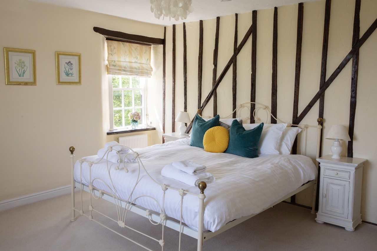Front double bedroom with original beams