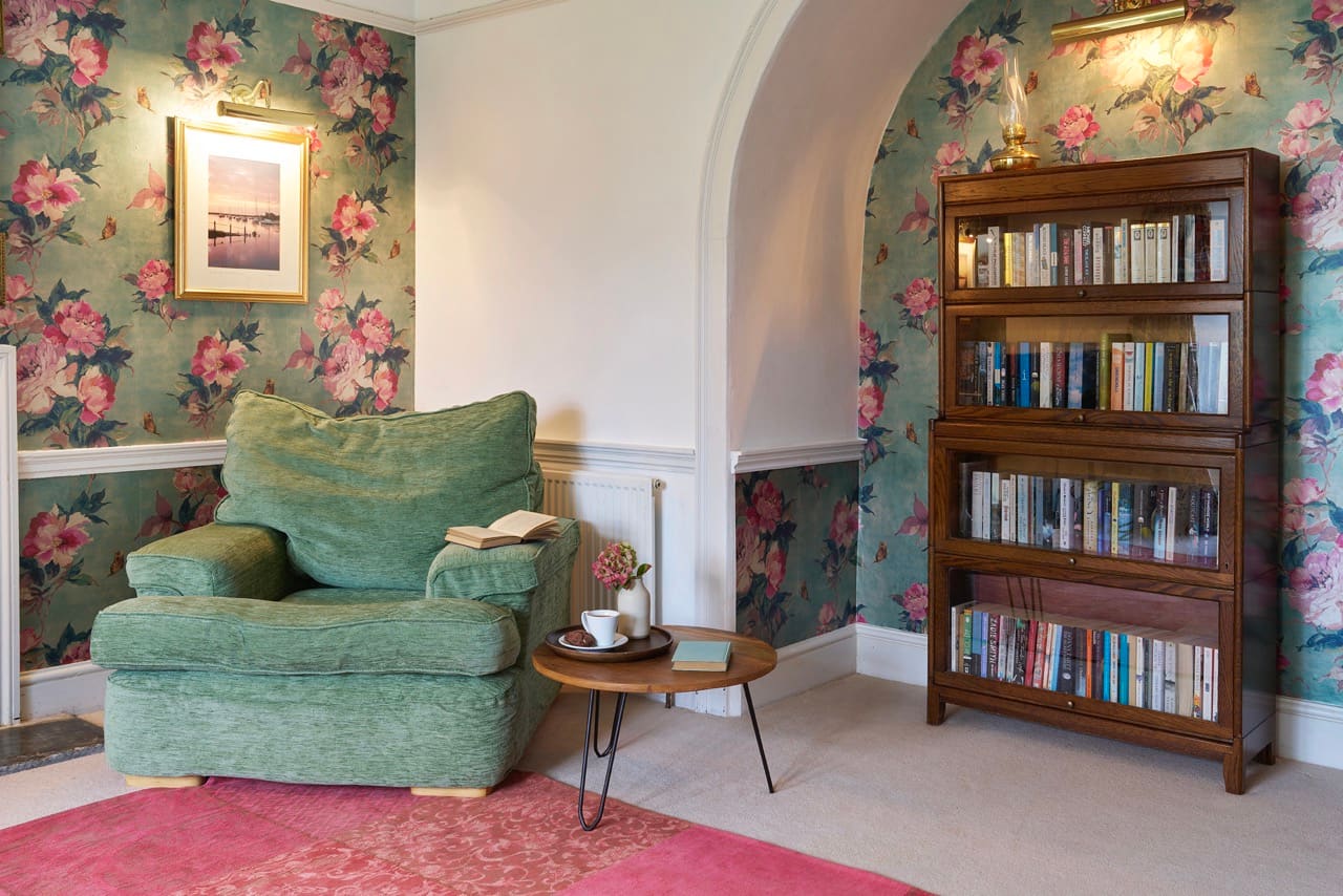 Second lounge at the Manor House