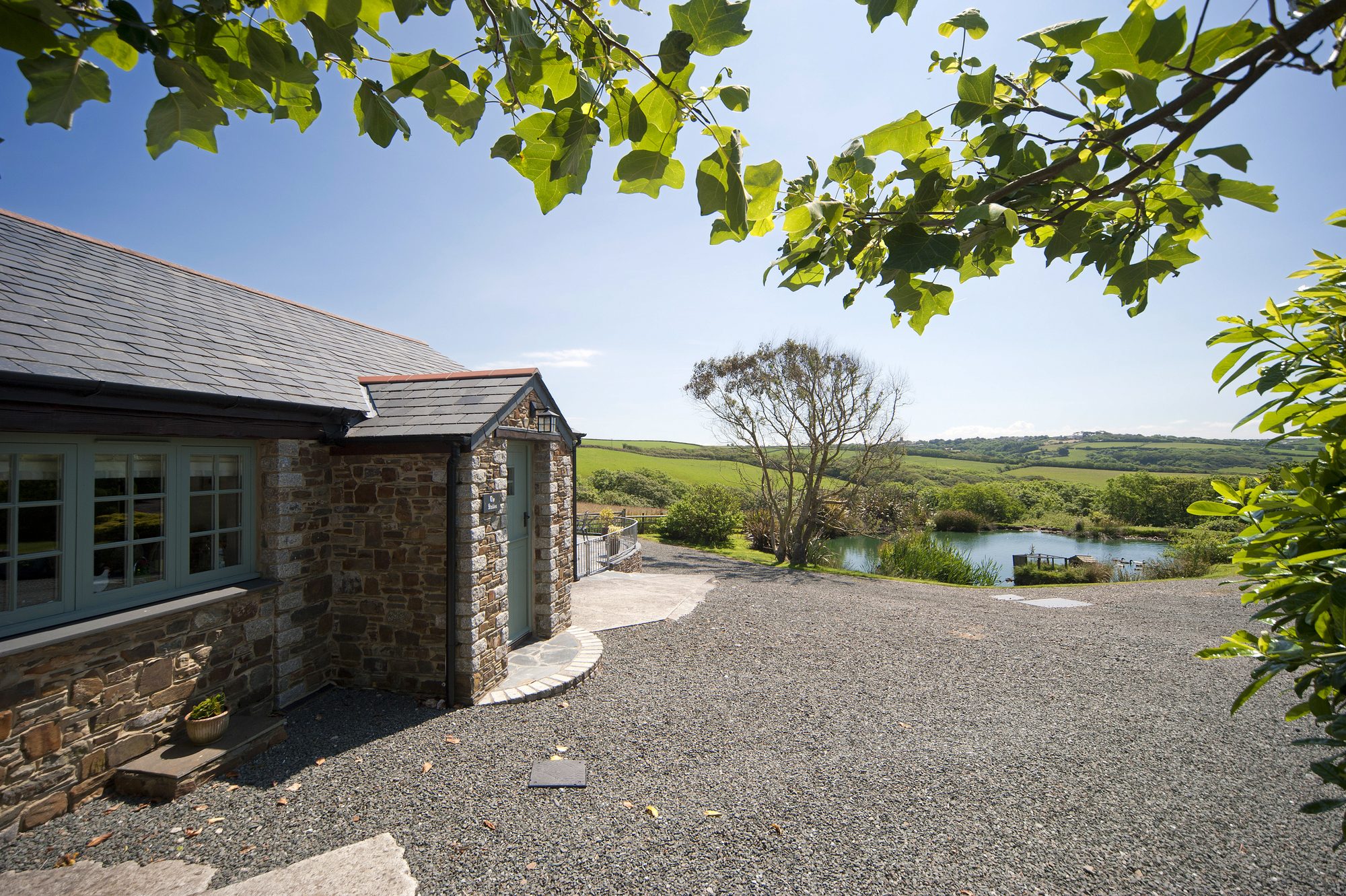 The Stables — light open-plan lounge